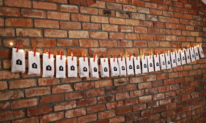 kalendarz adwentowy z woreczków śniadaniowych